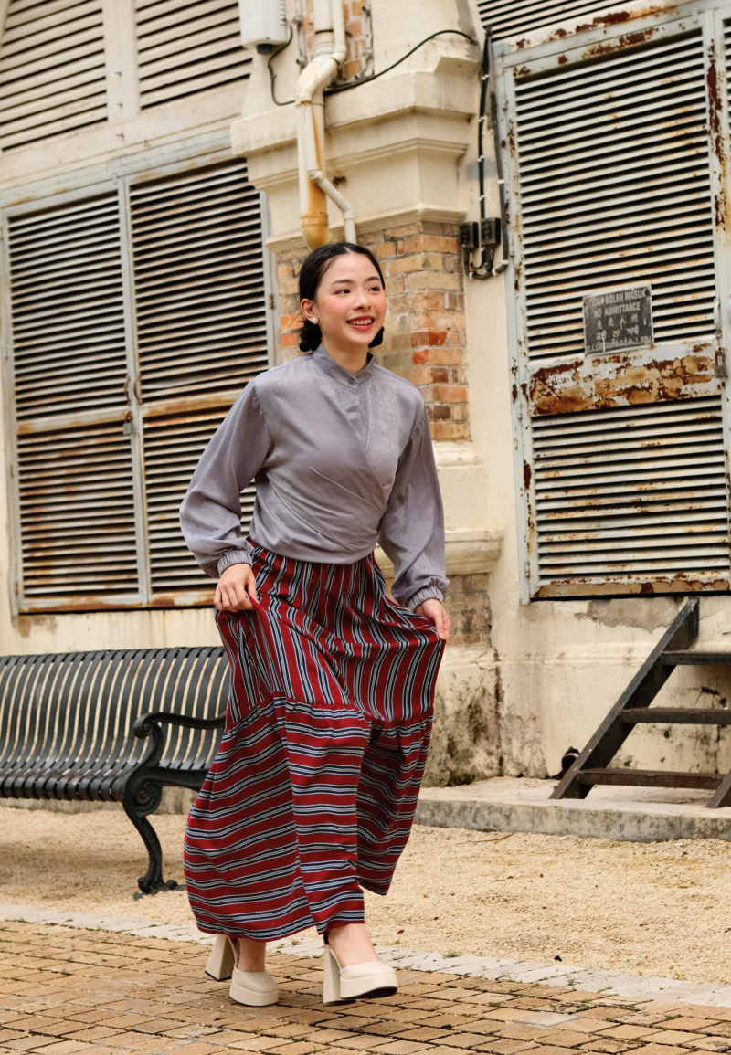 LULU STRIPE SKIRT IN MAROON