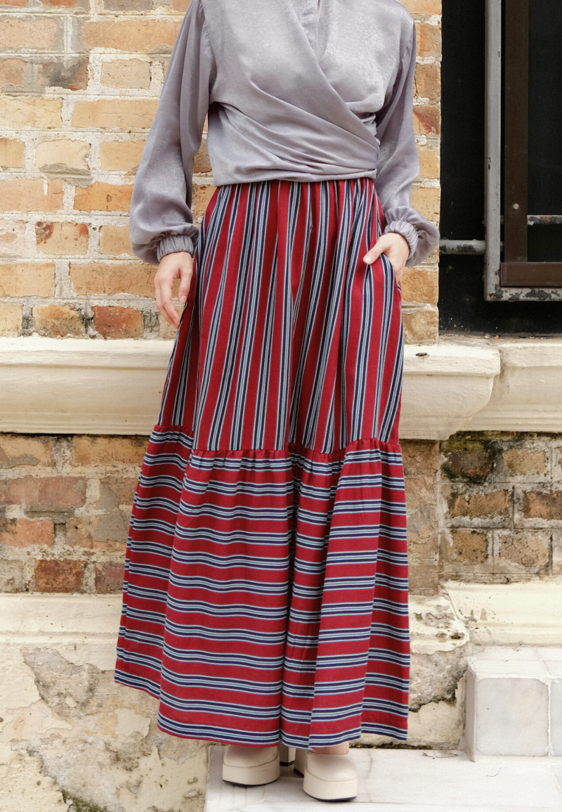 LULU STRIPE SKIRT IN MAROON